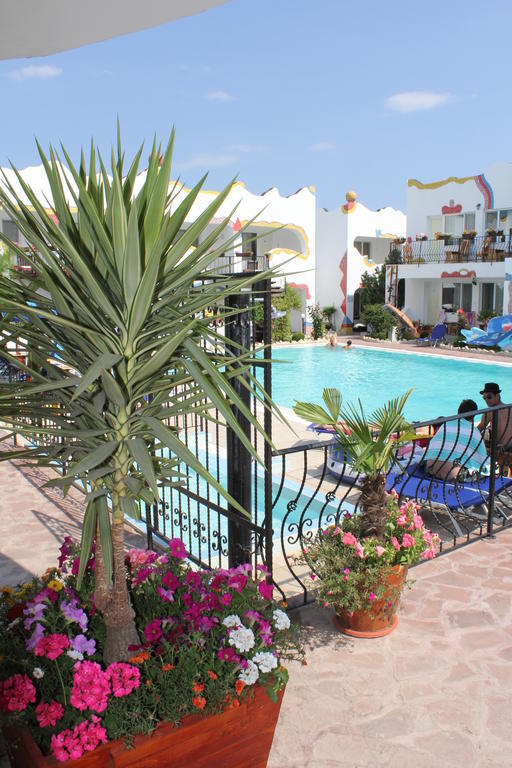 Hotel Laguna فاما فيكي المظهر الخارجي الصورة