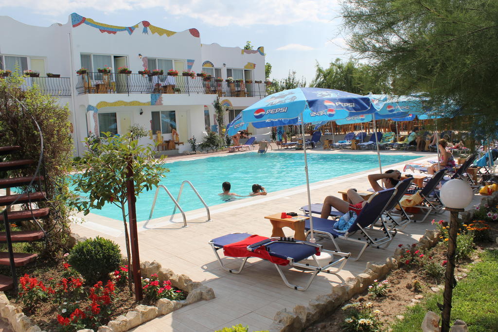 Hotel Laguna فاما فيكي المظهر الخارجي الصورة