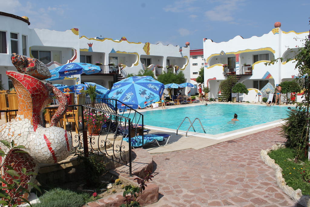 Hotel Laguna فاما فيكي المظهر الخارجي الصورة