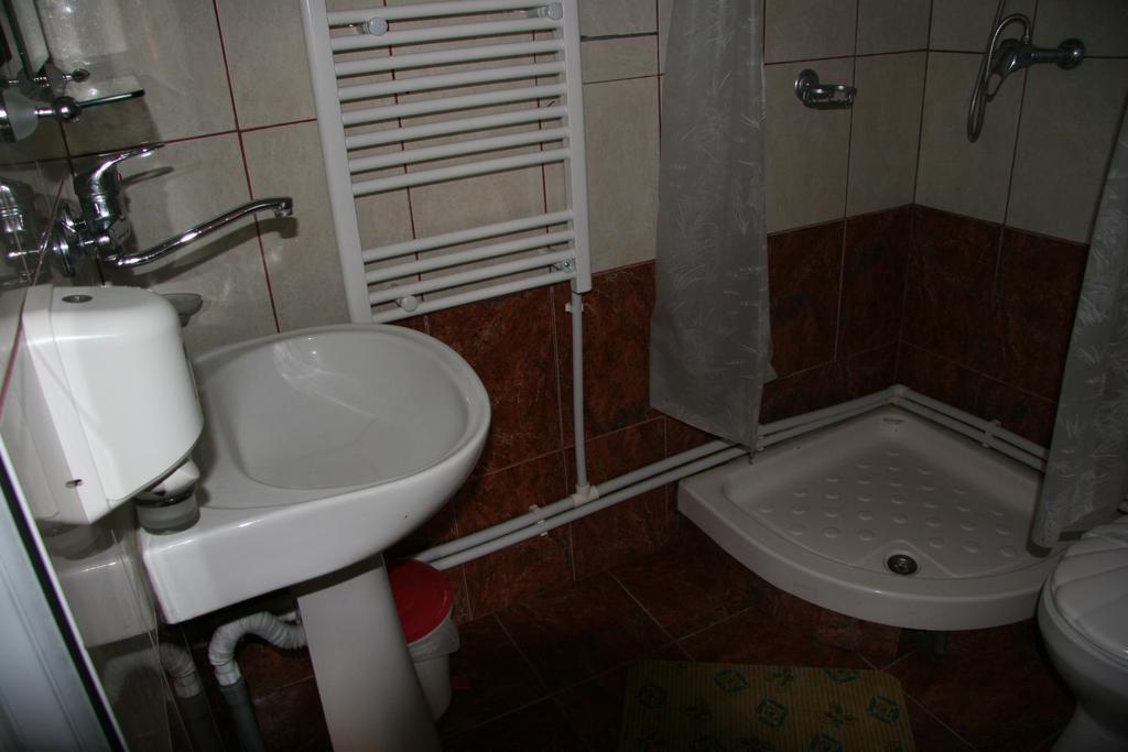 Hotel Laguna فاما فيكي الغرفة الصورة